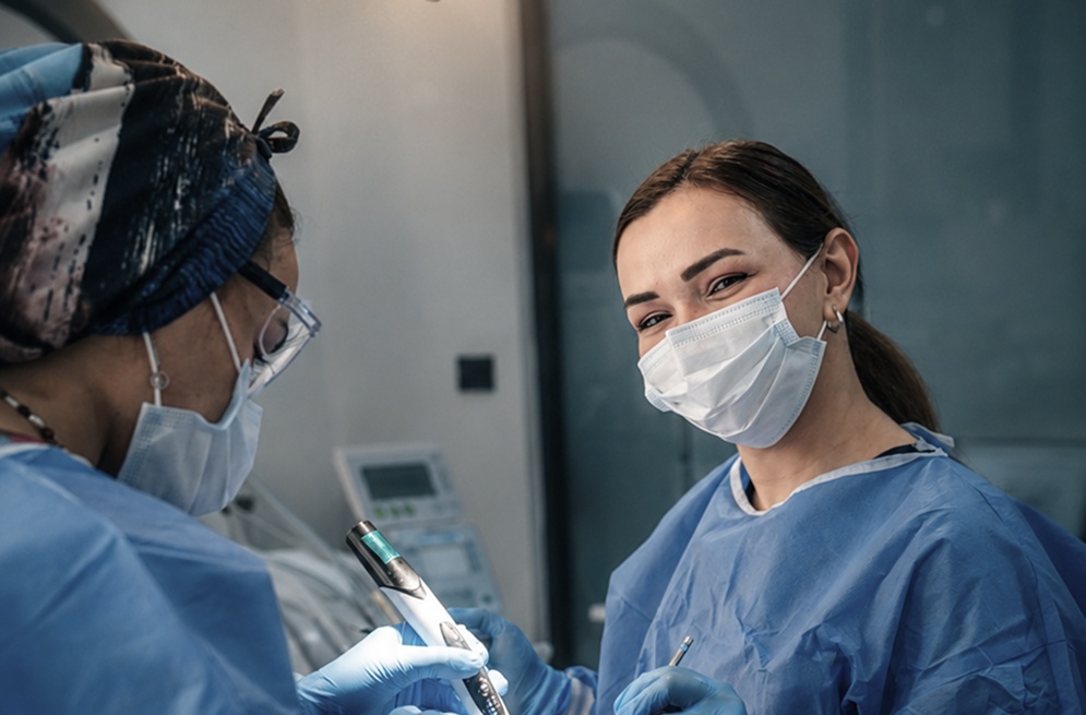 Experienced dental team providing advanced treatment at Dentafly London